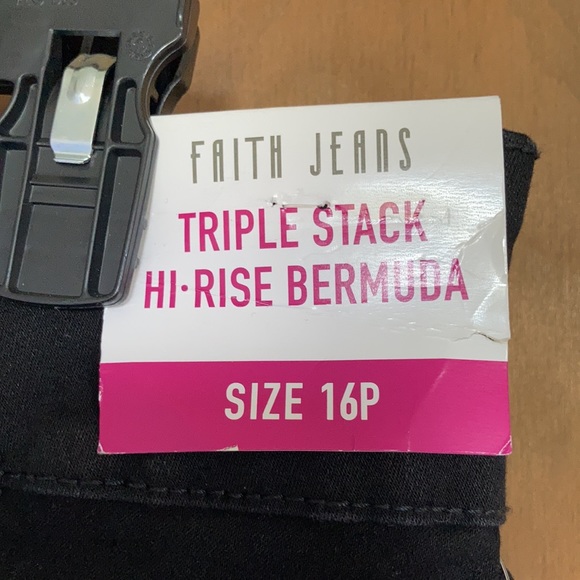 Faith Jeans high rise Bermuda jean denim short bling button 16 P - Picture 4 of 16